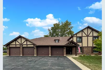1701 Lakecliffe Drive #D, Wheaton, IL 60189 - Photo 1