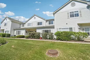 72 Heather Glen Dr, Aurora, IL 60504 - Photo 1