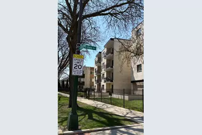 7074 N Ridge Boulevard #1E, Chicago, IL 60645 - Photo 1