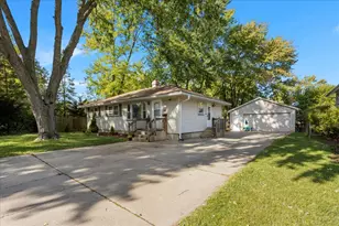 1747 W Illinois Ave, Aurora, IL 60506 - Photo 1