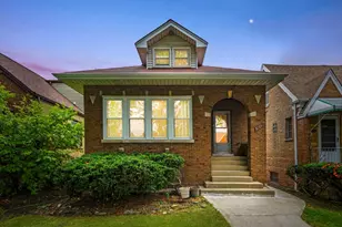 5133 N Marmora Ave, Chicago, IL 60630 - Photo 1