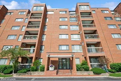 600 Naples Court #107, Glenview, IL 60025 - Photo 1