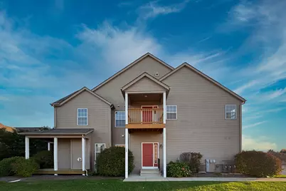 600 Clayton Circle #A, Sycamore, IL 60178 - Photo 1