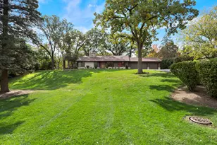 1007 Beau Brummel Dr, Sleepy Hollow, IL 60118 - Photo 1