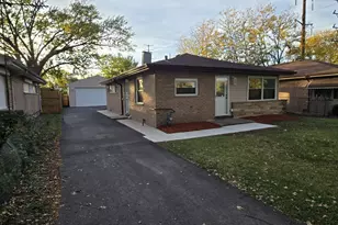 16118 Paulina St, Markham, IL 60428 - Photo 1