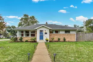 1022 Whitfield Rd, Northbrook, IL 60062 - Photo 1