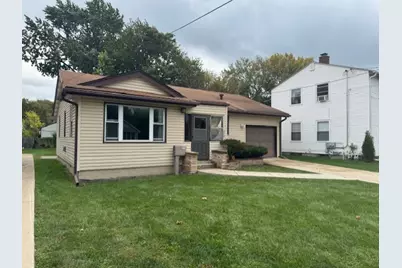 215 N Ohio Street, Aurora, IL 60505 - Photo 1