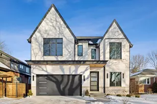 147 N Myrtle Ave, Elmhurst, IL 60126 - Photo 1