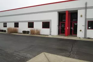 11970 Oak Creek Pkwy, Huntley, IL 60142 - Photo 1