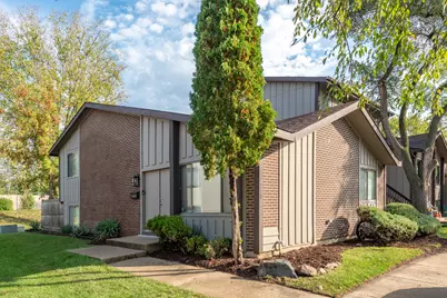 730 Circle Drive, Roselle, IL 60172 - Photo 1