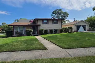 16843 Briargate Dr, Country Club Hills, IL 60478 - Photo 1