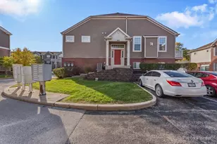 920 Charlton Ln, Naperville, IL 60563 - Photo 1