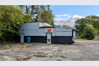 990 N Schuyler Avenue, Kankakee, IL 60901 - Photo 1