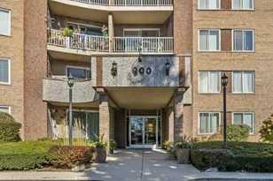 900 E Wilmette Rd, Palatine, IL 60074 - Photo 1