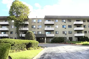 290 N Westgate Rd, Mount Prospect, IL 60056 - Photo 1