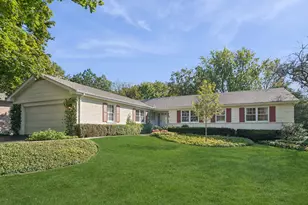 701 Morningside Dr, Lake Forest, IL 60045 - Photo 1