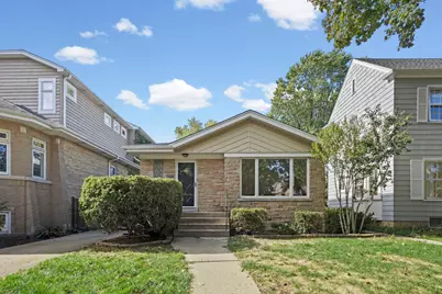 5830 N Kenton Avenue, Chicago, IL 60646 - Photo 1