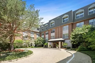 800 Deerfield Rd, Highland Park, IL 60035 - Photo 1