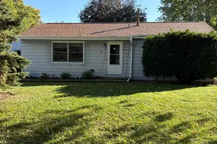 333 Rosalind Rd, Rochelle, IL 61068 - Photo 1