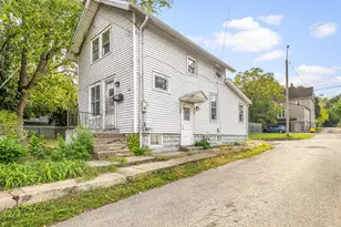 1311 Benton St, Rockford, IL 61107 - Photo 1