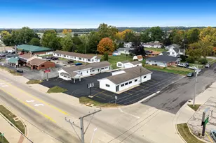 511 W Blackhawk Dr, Byron, IL 61010 - Photo 1