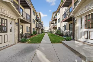 7218 W Wrightwood Ave, Elmwood Park, IL 60707 - Photo 1