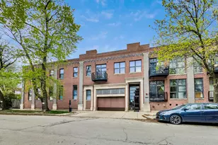 612 N Oakley Blvd, Chicago, IL 60612 - Photo 1
