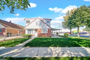 2078 N 17th Ave, Melrose Park, IL 60160 - Photo 1