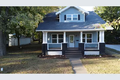 219 W Jones Street, Milford, IL 60953 - Photo 1