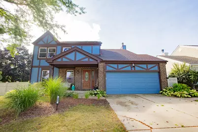 207 Schreiber Avenue, Roselle, IL 60172 - Photo 1