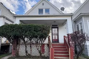 1241 W 72nd Pl, Chicago, IL 60636 - Photo 1