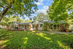 236 Bristol St, Northfield, IL 60093 - Photo 1