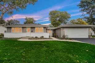 1139 Huber Ln, Glenview, IL 60025 - Photo 1