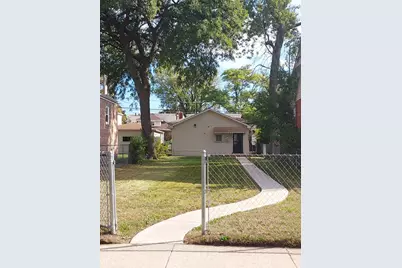 8153 S Calumet Avenue, Chicago, IL 60619 - Photo 1