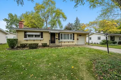 280 Virginia Drive, South Elgin, IL 60177 - Photo 1