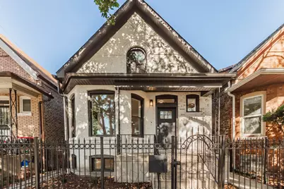 2644 W Wellington Avenue, Chicago, IL 60618 - Photo 1