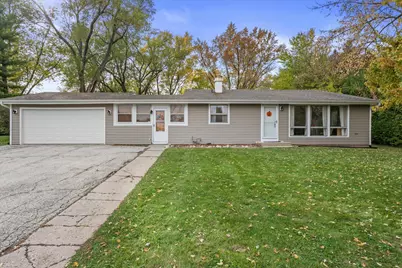 26892 N Iride Drive, Mundelein, IL 60060 - Photo 1