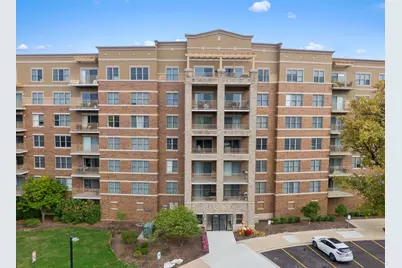 125 Lakeview Drive #313, Bloomingdale, IL 60108 - Photo 1