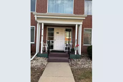 124 N Whistler Avenue #C2, Freeport, IL 61032 - Photo 1