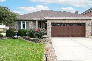 791 N Adele St, Elmhurst, IL 60126 - Photo 1