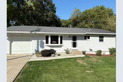 5209 12th Avenue, Moline, IL 61265 - Photo 1
