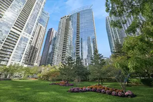 201 N Westshore Dr, Chicago, IL 60601 - Photo 1