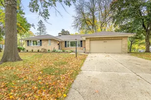 3633 N Court St, Rockford, IL 61103 - Photo 1