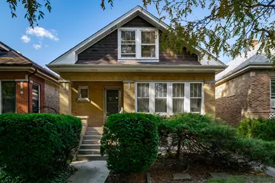 4648 N Lawler Avenue, Chicago, IL 60630 - Photo 1