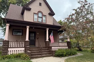 1015 13th St, Rockford, IL 61104 - Photo 1