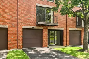 3841 Appian Way, Glenview, IL 60025 - Photo 1