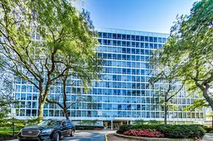 601 E 32nd St, Chicago, IL 60616 - Photo 1