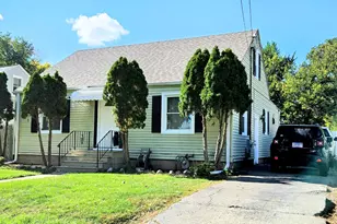 1035 Talma St, Aurora, IL 60505 - Photo 1