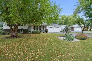 26W468 National St, Carol Stream, IL 60188 - Photo 1