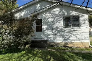 363 Birchwood Dr, Antioch, IL 60002 - Photo 1